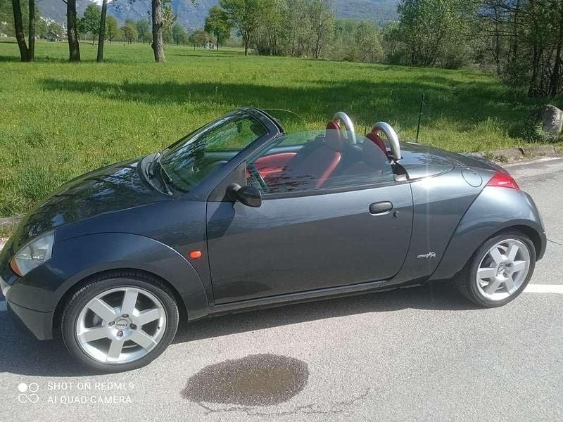 Begagnad Ford StreetKa 95 HK (69 kW) 2003 Silver Cab
