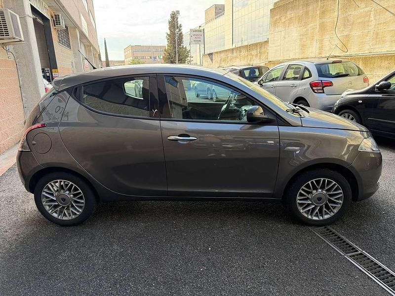 Usata Lancia Ypsilon S 86 CV (63 kW) 2012 Grigio Utilitaria