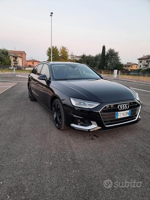 Usata 2020 Audi A4 Tre volumi | 20.500 € (Super prezzo) - Immagine 1/4