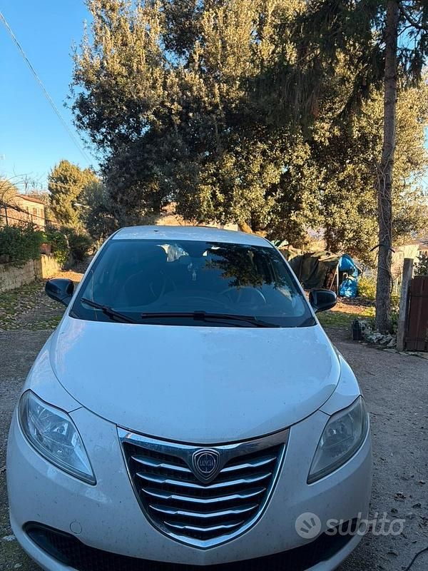 Usata Lancia Ypsilon 2023 Bianco Utilitaria