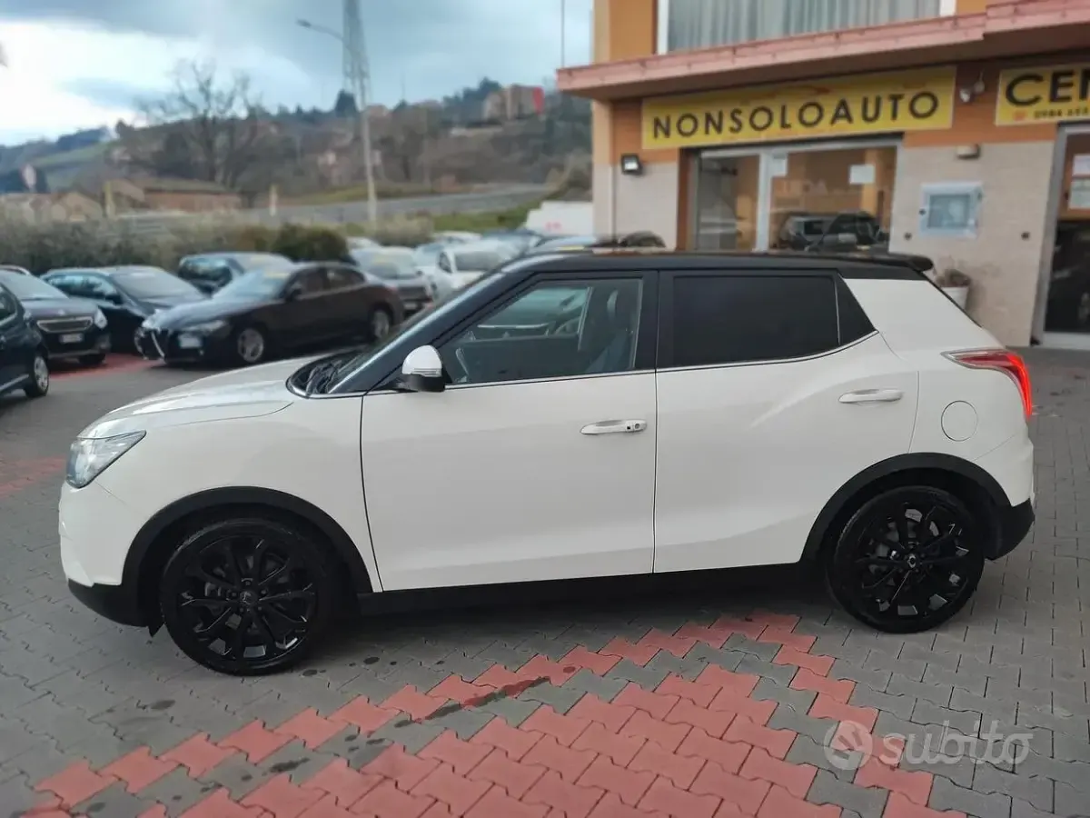 Usata SsangYong Tivoli 115 CV (84 kW) 2016 Bianco SUV