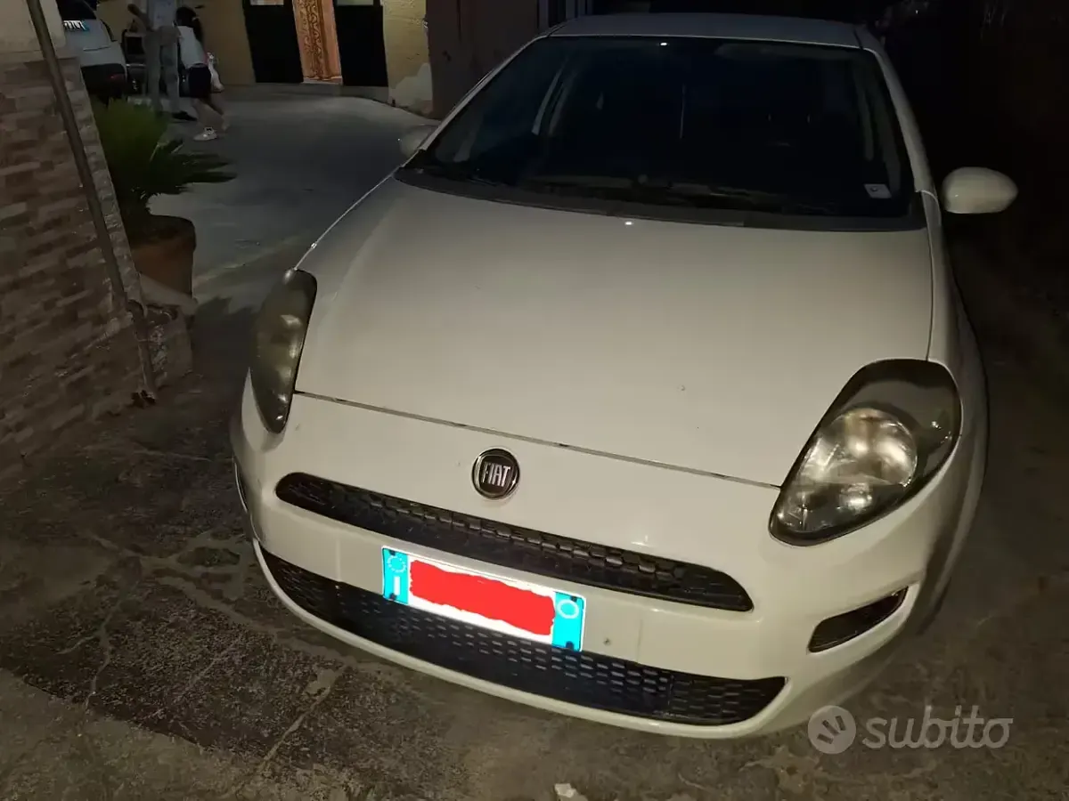Usata Fiat Punto 75 CV (55 kW) 2016 Bianco Utilitaria