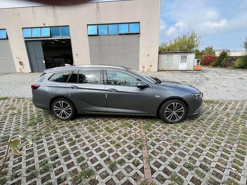 Usata Opel Insignia Innovation 170 CV (125 kW) 2017 Grigio Station wagon