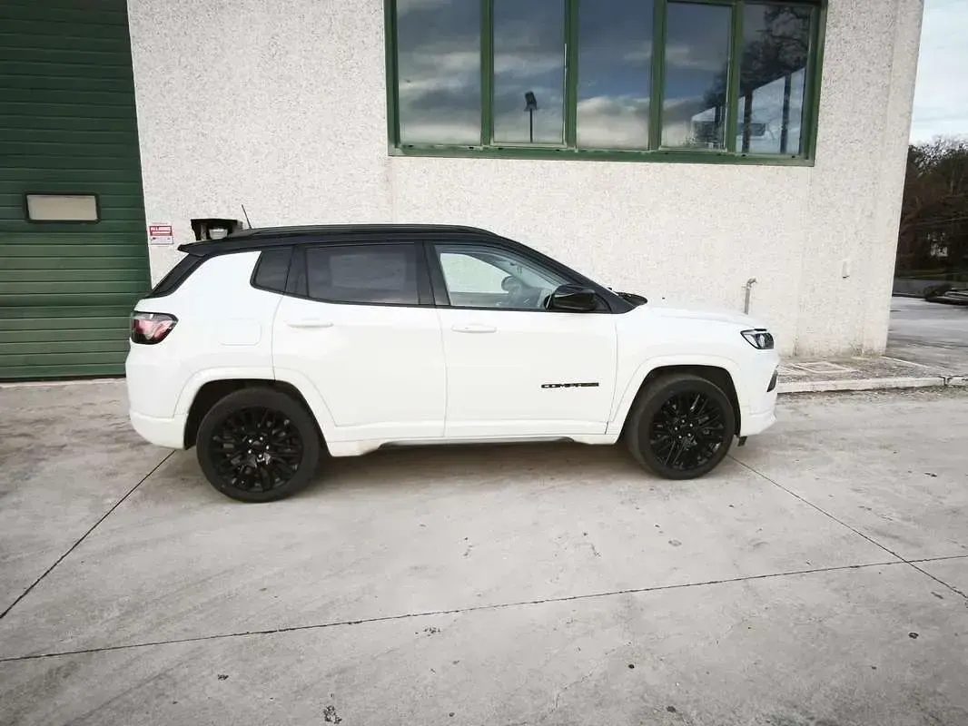 Usata Jeep Compass 241 CV (177 kW) 2022 SUV