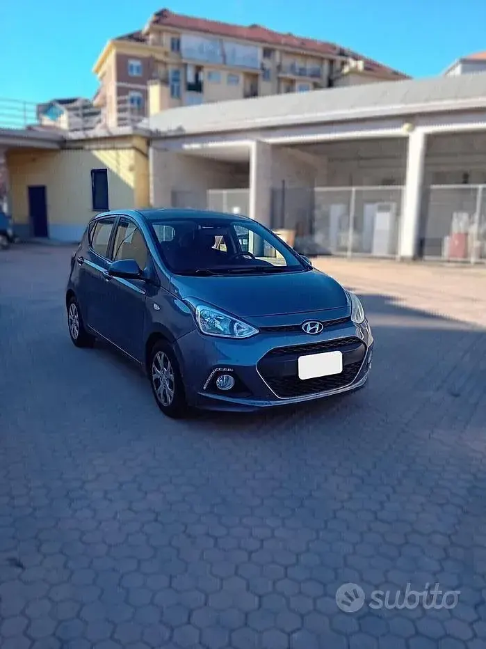 Usata Hyundai i10 67 CV (49 kW) 2015 Grigio Utilitaria