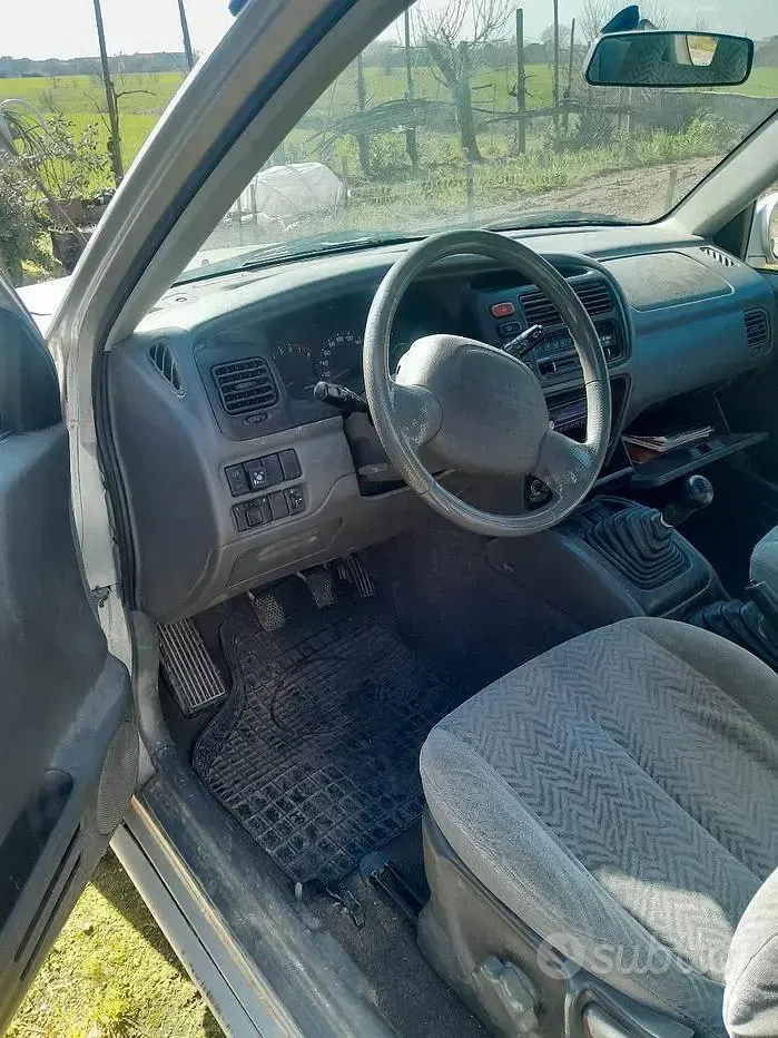 Usata Suzuki Vitara 94 CV (69 kW) 2002 Grigio SUV