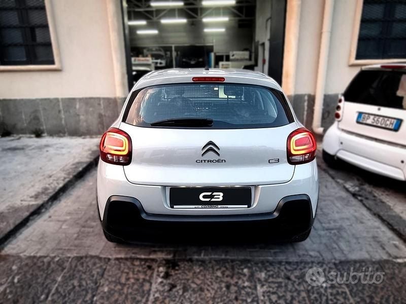 Usata Citroën C3 Shine 102 CV (75 kW) 2022 Beige Utilitaria