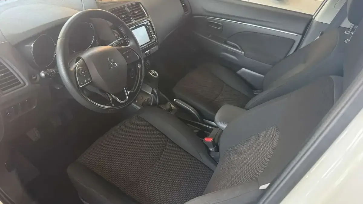 Usata Mitsubishi ASX Inform 117 CV (86 kW) 2019 Bianco SUV