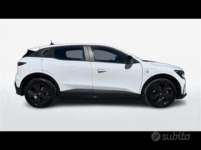 Ny Renault Megane E-Tech Evolution 55 kW (75 HK) 2025 Vit Sedan
