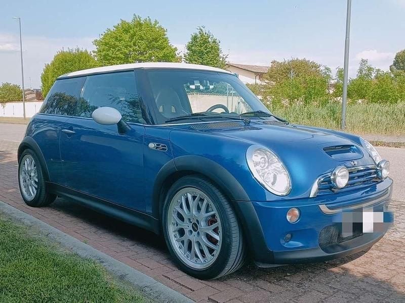Usata Mini John Cooper Works 211 CV (155 kW) 2005 Blu/azzurro Utilitaria