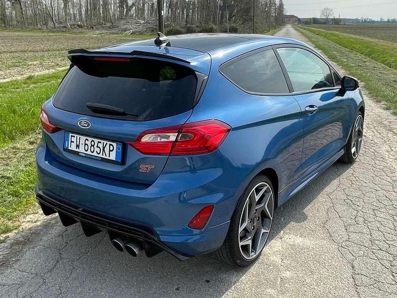 Usata Ford Fiesta ST 205 CV (150 kW) 2019 Blu/azzurro Utilitaria