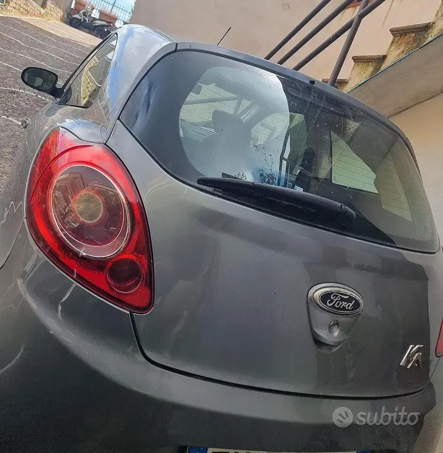 Usata Ford Ka 69 CV (50 kW) 2011 Grigio Utilitaria