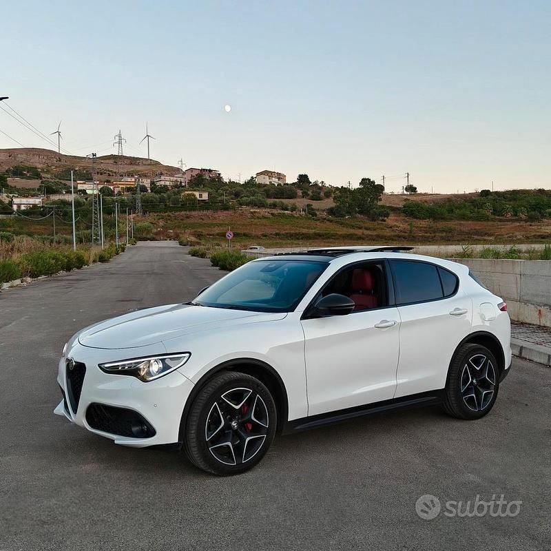 Bianco Usata 2020 Alfa Romeo Stelvio Ti SUV | 33.000 € - Immagine 1/4