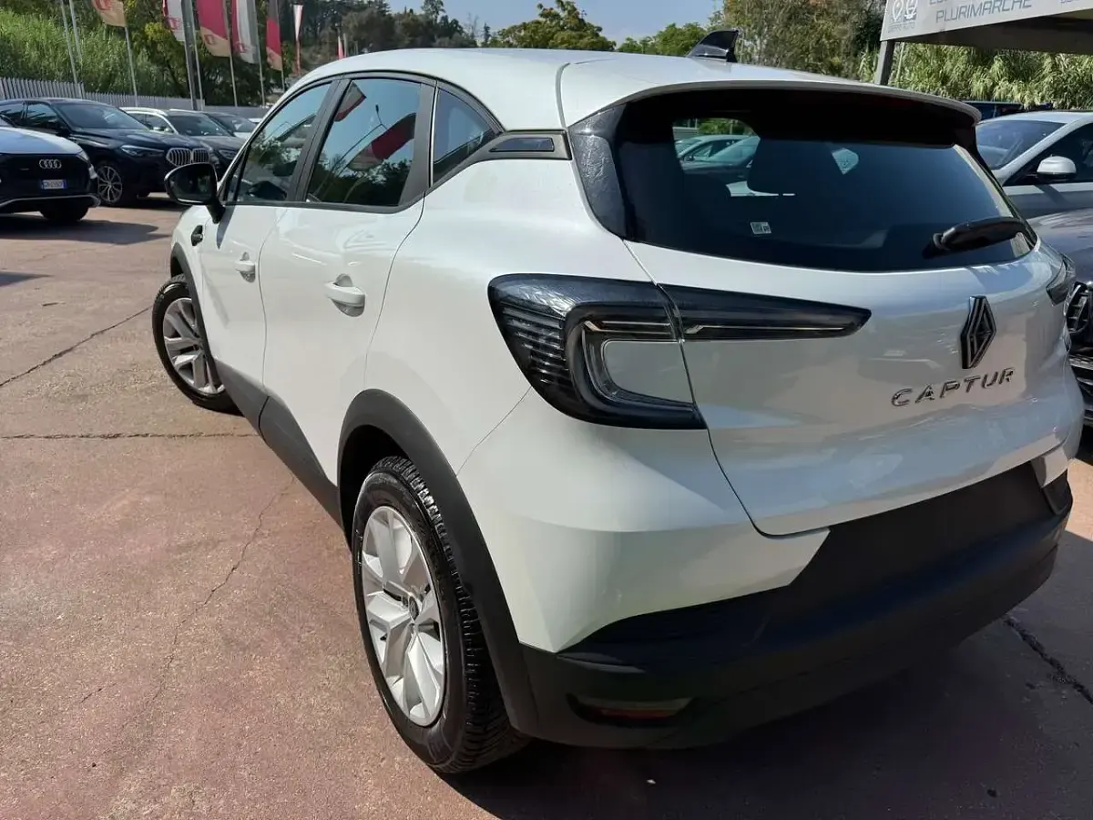 Usata Renault Captur Evolution 101 CV (74 kW) 2025 Bianco SUV