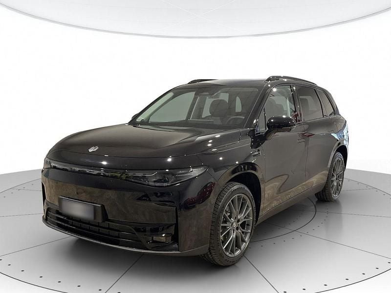 Usata Leapmotor C10 2025 Metallic black SUV