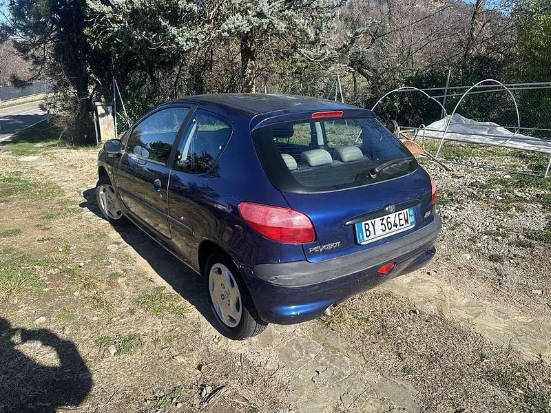 Usata Peugeot 206 75 CV (55 kW) 2002 Berlina