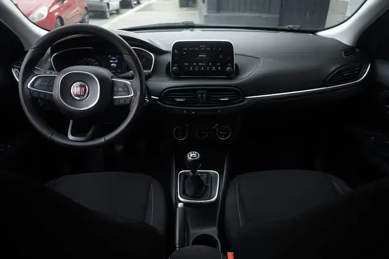 Usata Fiat Tipo S 120 CV (88 kW) 2019 Argento Station wagon