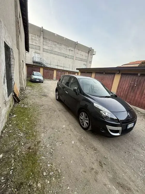 Usata Renault Scenic E-Tech Dynamique 131 CV (96 kW) 2011 Monovolume