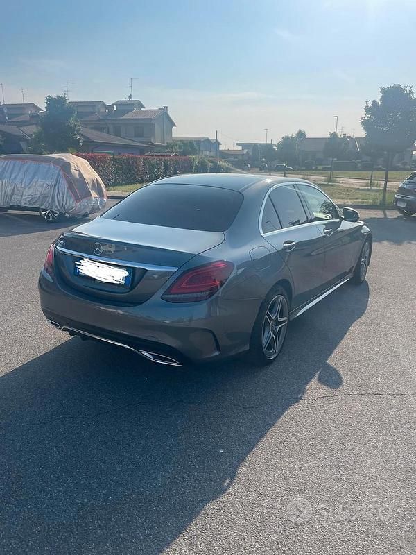 Usata Mercedes C220 170 CV (125 kW) 2019 Grigio Berlina