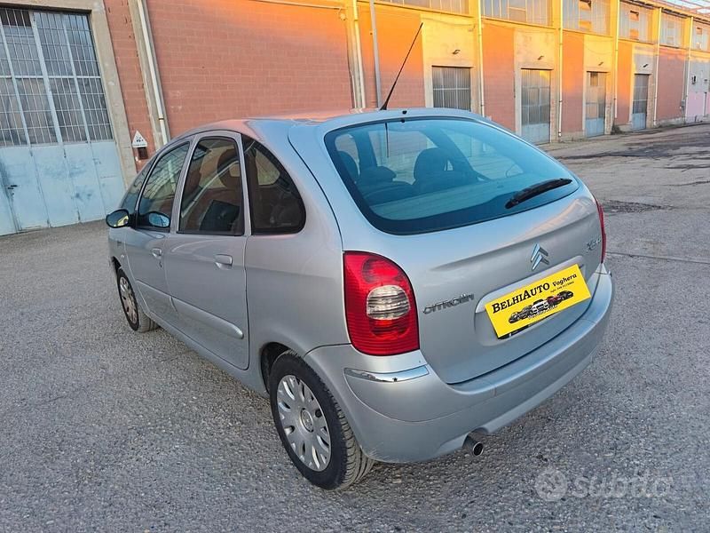 Usata Citroën Xsara 108 CV (79 kW) 2009 Grigio Monovolume
