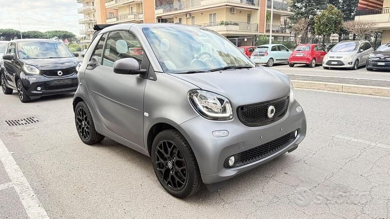 Usata Smart ForTwo Cabrio Passion 71 CV (52 kW) 2019 Grigio Cabrio