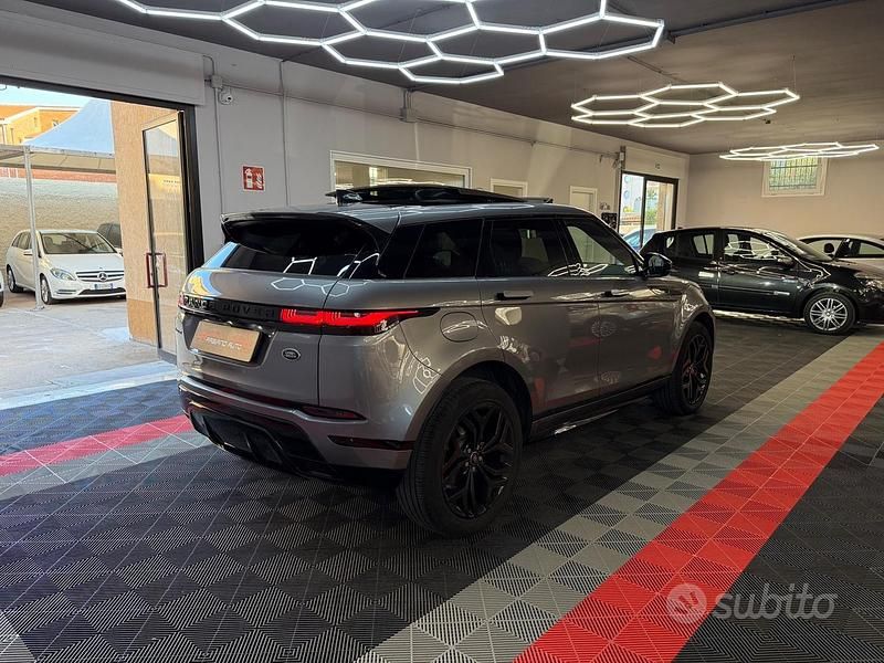 Usata Land Rover Range Rover evoque R-Dynamic 204 CV (150 kW) 2022 Grigio SUV
