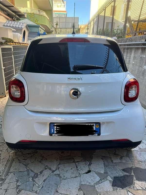 Usata 2016 Smart ForFour Passion Utilitaria | 11.000 € (Buon prezzo) - Immagine 1/4