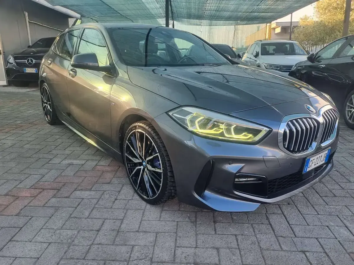 Usata BMW 118 M Sport 150 CV (110 kW) 2021 Grigio Utilitaria