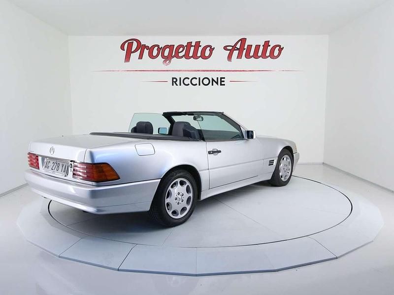 Usata Mercedes SL500 333 CV (244 kW) 1992 Grigio Cabrio