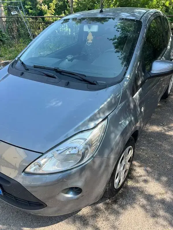 Usata Ford Ka 69 CV (50 kW) 2014 Grigio Berlina