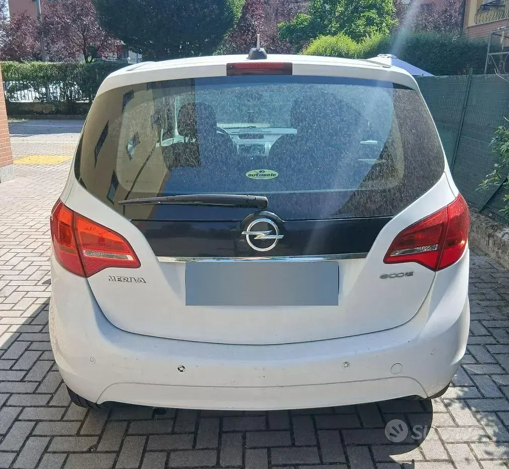 Usata Opel Meriva 95 CV (69 kW) 2017 Bianco Monovolume