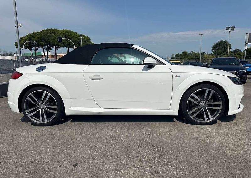Usata Audi TT Roadster S-Line 179 CV (131 kW) 2017 Bianco Cabrio