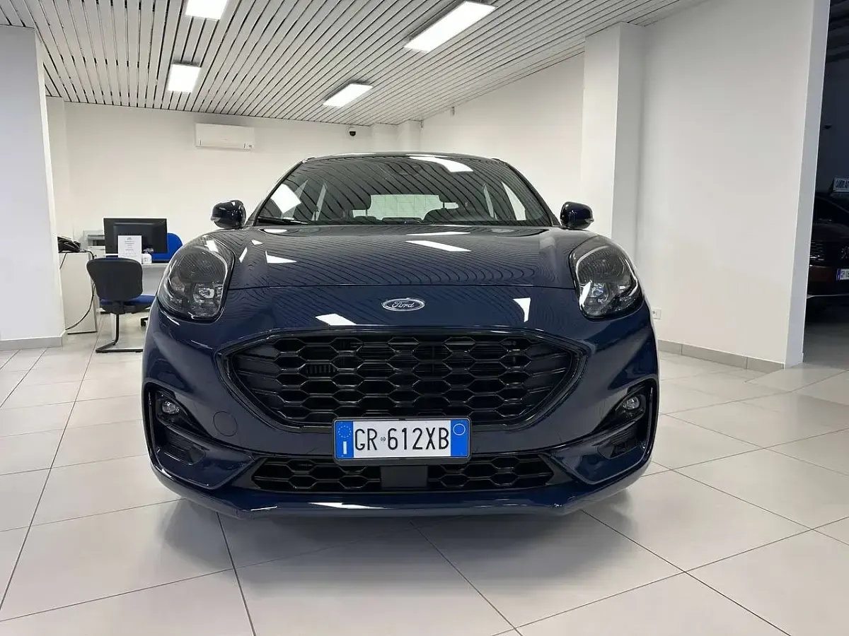 Usata Ford Puma Titanium 125 CV (91 kW) 2023 Frozen white SUV