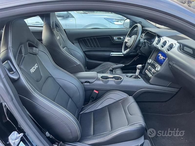 Usata Ford Mustang GT Fastback 450 CV (330 kW) 2023 Nero Coupé