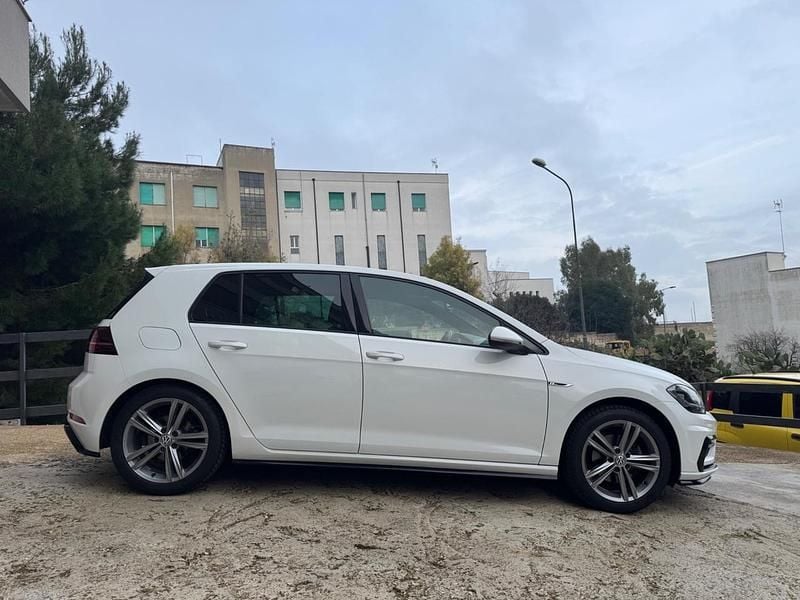 Usata VW Golf VII R-line 149 CV (109 kW) 2019 Bianco Berlina
