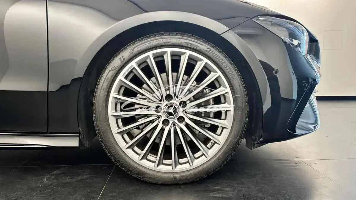 Usata Mercedes CLA200 Shooting Brake AMG Line Premium 163 CV (119 kW) 2025 Nero Station wagon