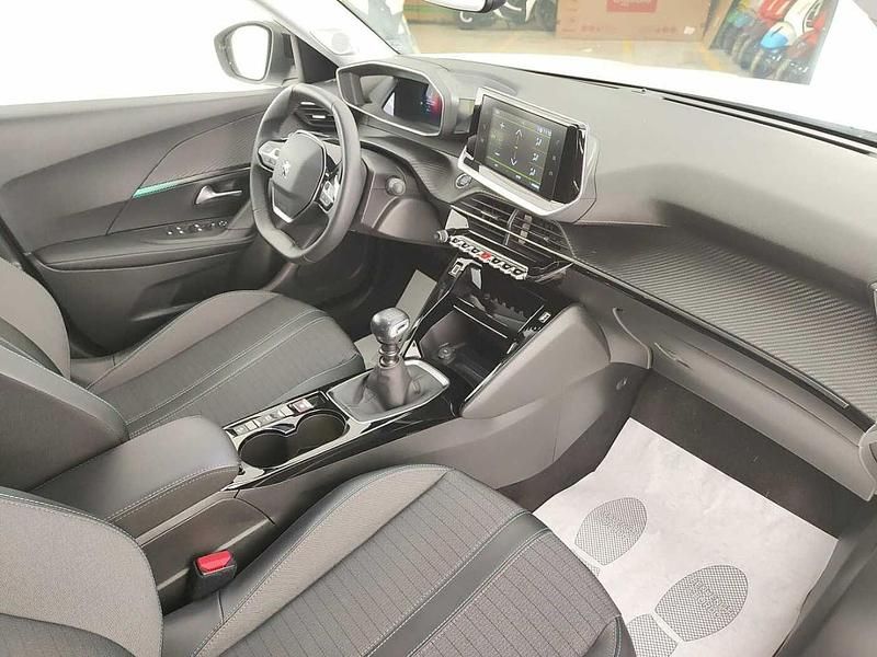 Usata Peugeot 2008 Allure 101 CV (74 kW) 2022 Bianco SUV
