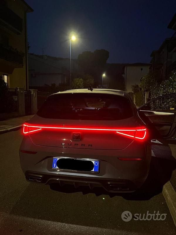 Usata Cupra Leon 150 CV (110 kW) 2023 Grigio Berlina