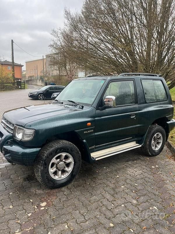 Occasion Mitsubishi Pajero 100 ch (73 kW) 1998 Vert SUV