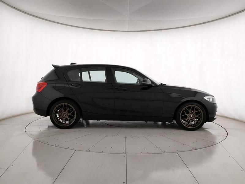 Usata BMW 118 Sport Line 150 CV (110 kW) 2019 Nero Utilitaria