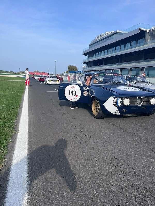 Usata Alfa Romeo 1750 238 CV (175 kW) 1969 Blu/azzurro Berlina