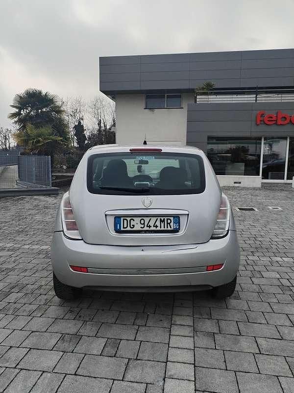 Usata Lancia Ypsilon 60 CV (44 kW) 2007 Utilitaria