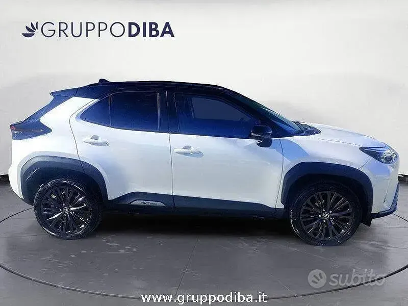 Usata Toyota Yaris Cross 92 CV (67 kW) 2023 Bianco SUV