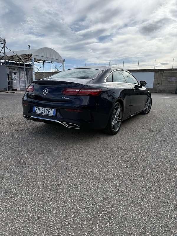 Usata Mercedes E220 Business 194 CV (142 kW) 2018 Coupé