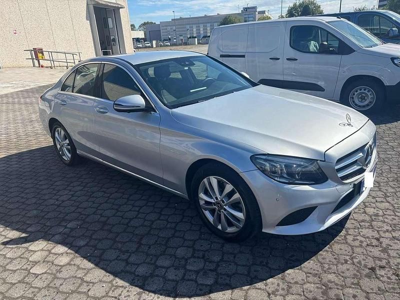 Usata Mercedes C220 194 CV (142 kW) 2019 Argento Berlina