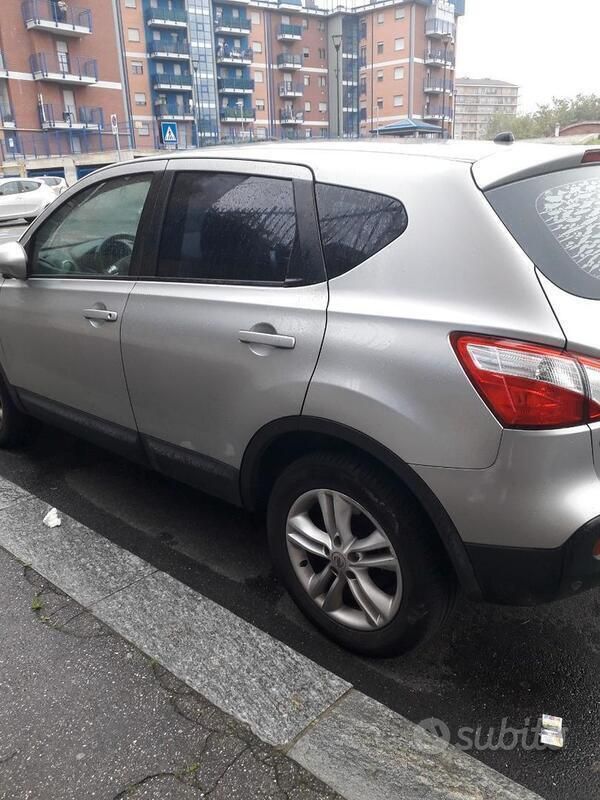 Usata Nissan Qashqai 115 CV (84 kW) 2010 Grigio SUV