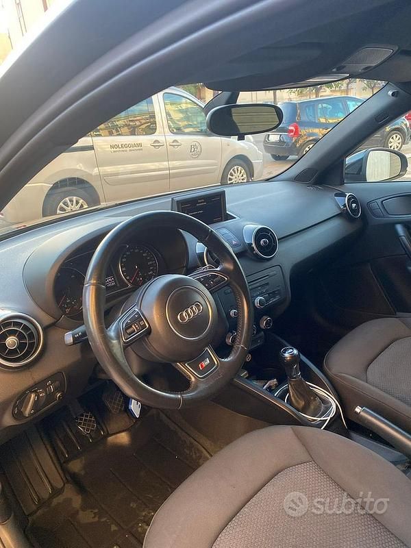 Usata Audi A1 105 CV (77 kW) 2014 Nero Utilitaria