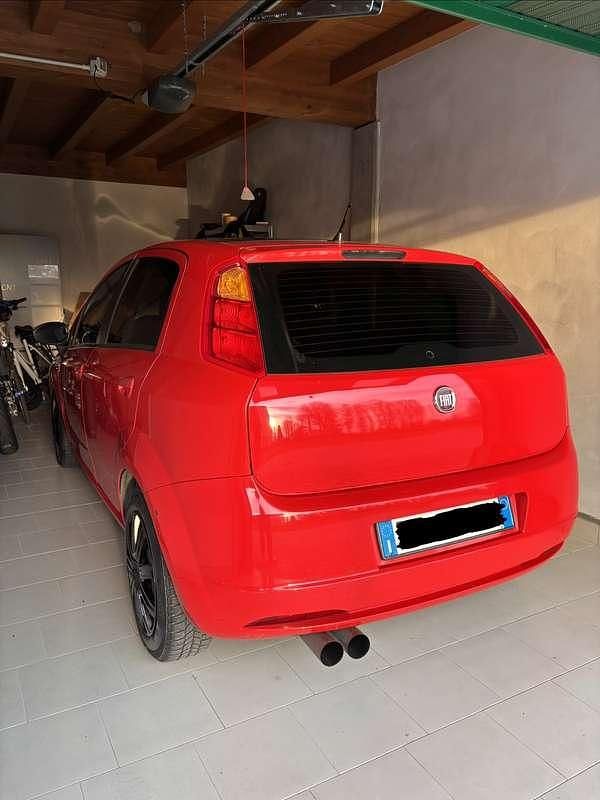 Usata Fiat Grande Punto Active 65 CV (47 kW) 2007 Utilitaria