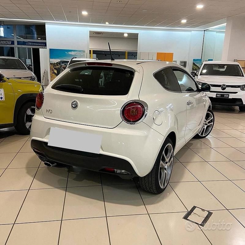 Usata Alfa Romeo MiTo Distinctive 95 CV (69 kW) 2010 Bianco Utilitaria
