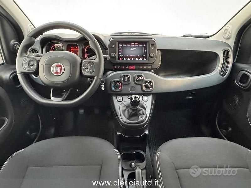 Usata Fiat Panda Cross Cross 69 CV (50 kW) 2024 Bianco Utilitaria